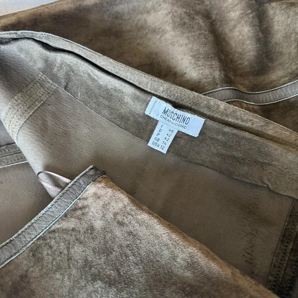 Moschino Cheap & Chic - Green Suede Leather Maxi Skirt - IT 46 - Size Large - Picture 2 of 5